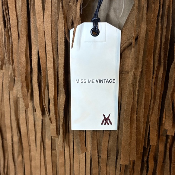 Miss Me Tan Fringe Vest with Patterned Fur Collar - Picture 2 of 7